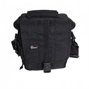 Lowepro Adventura 140 Black Camera Bag with Adjustable Strap Great Condition